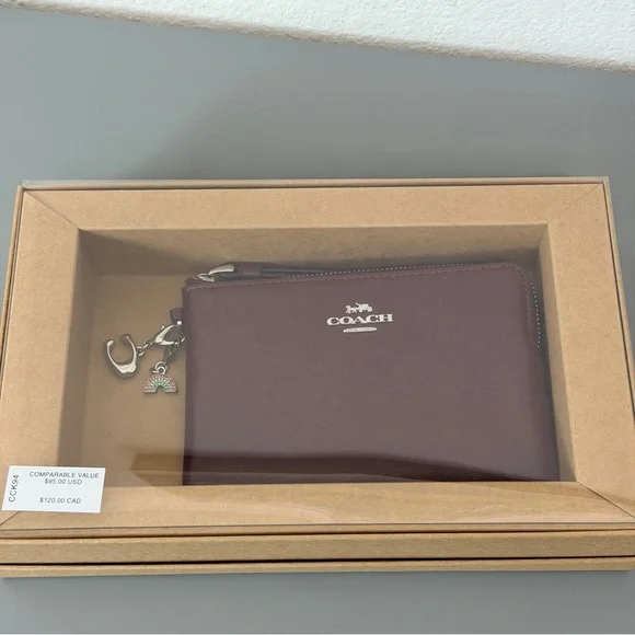 Coach Boxed Corner Zip Wristlet With Charms in Dark Wine Shiny Smooth Leather - Picture 6 of 9